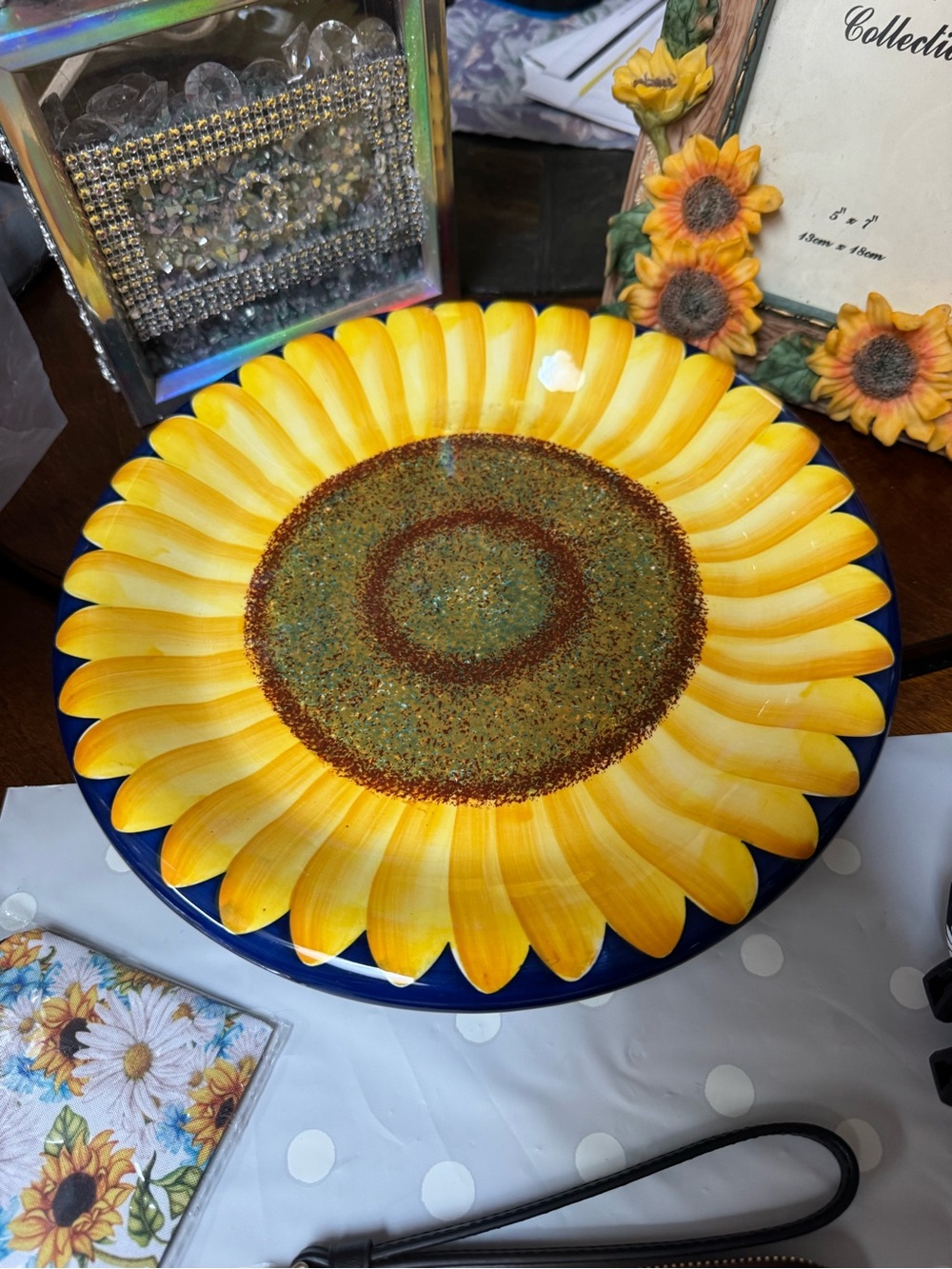 Coach Wristlet Sunflower ๐ป & other sunflower accessories - Picture 3 of 9